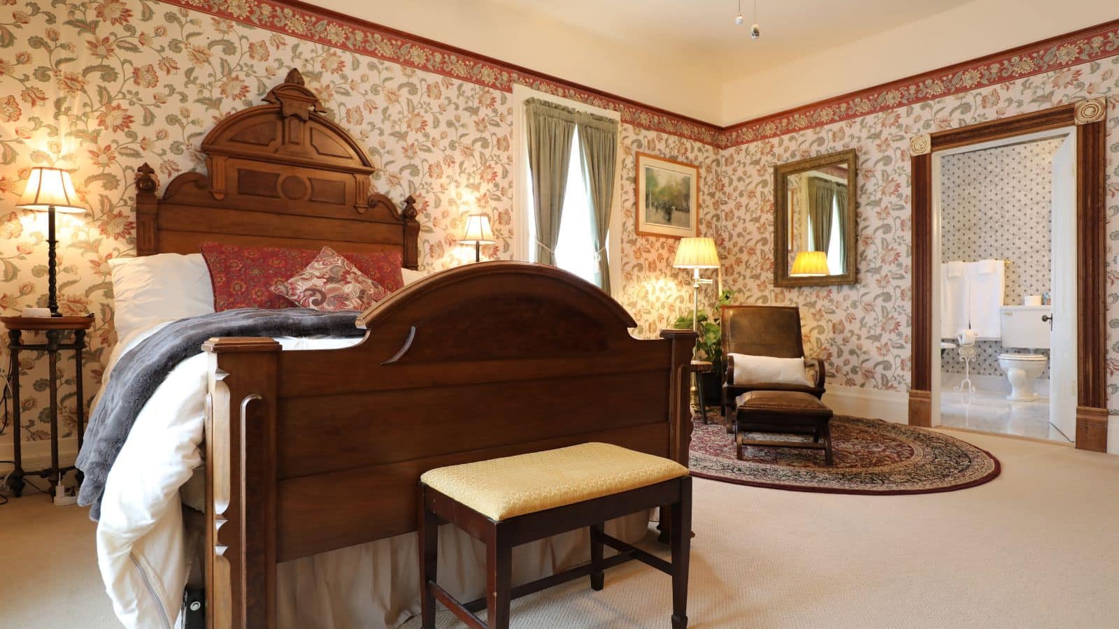 Adams Pragge bedroom photo with bed and bathroom