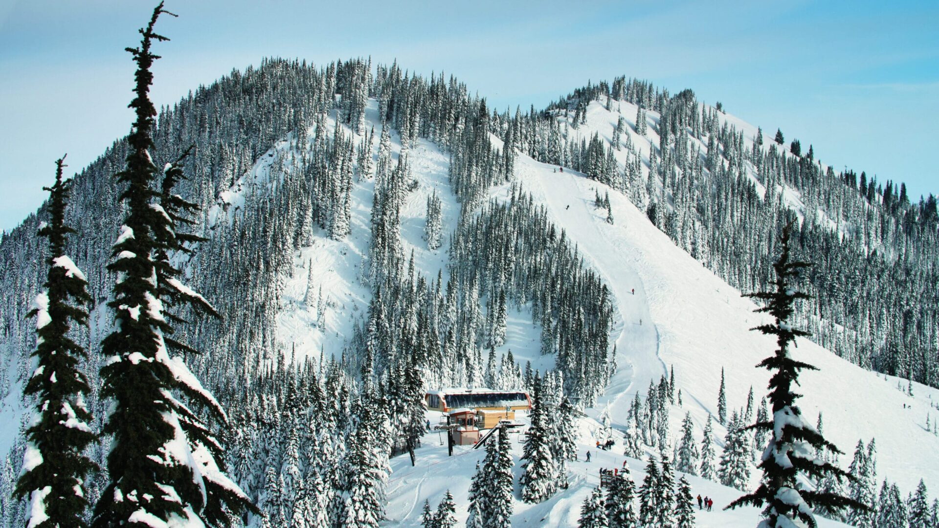 Steep & Deep A Guide to Washington’s Epic Ski Areas WAINNsiders